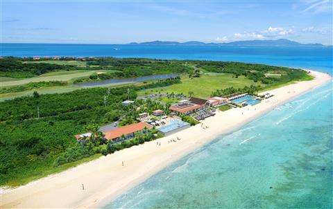 2泊目：はいむるぶし（外観）